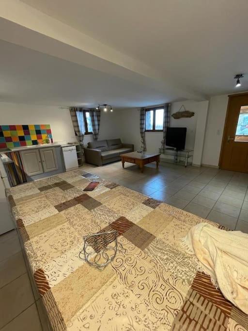 Appartement Paisible Pres Des Pistes De Ski 4 Pers Fontrabiouse Bagian luar foto