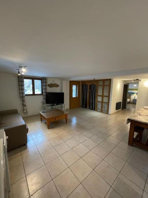 Appartement Paisible Pres Des Pistes De Ski 4 Pers Fontrabiouse Bagian luar foto